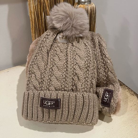 UGG Accessories - UGG Camel Hat & Infinity Scarf set